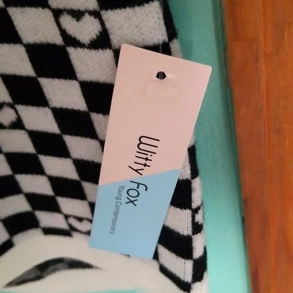 NWT Halter top in Medium - Picture 2 of 6